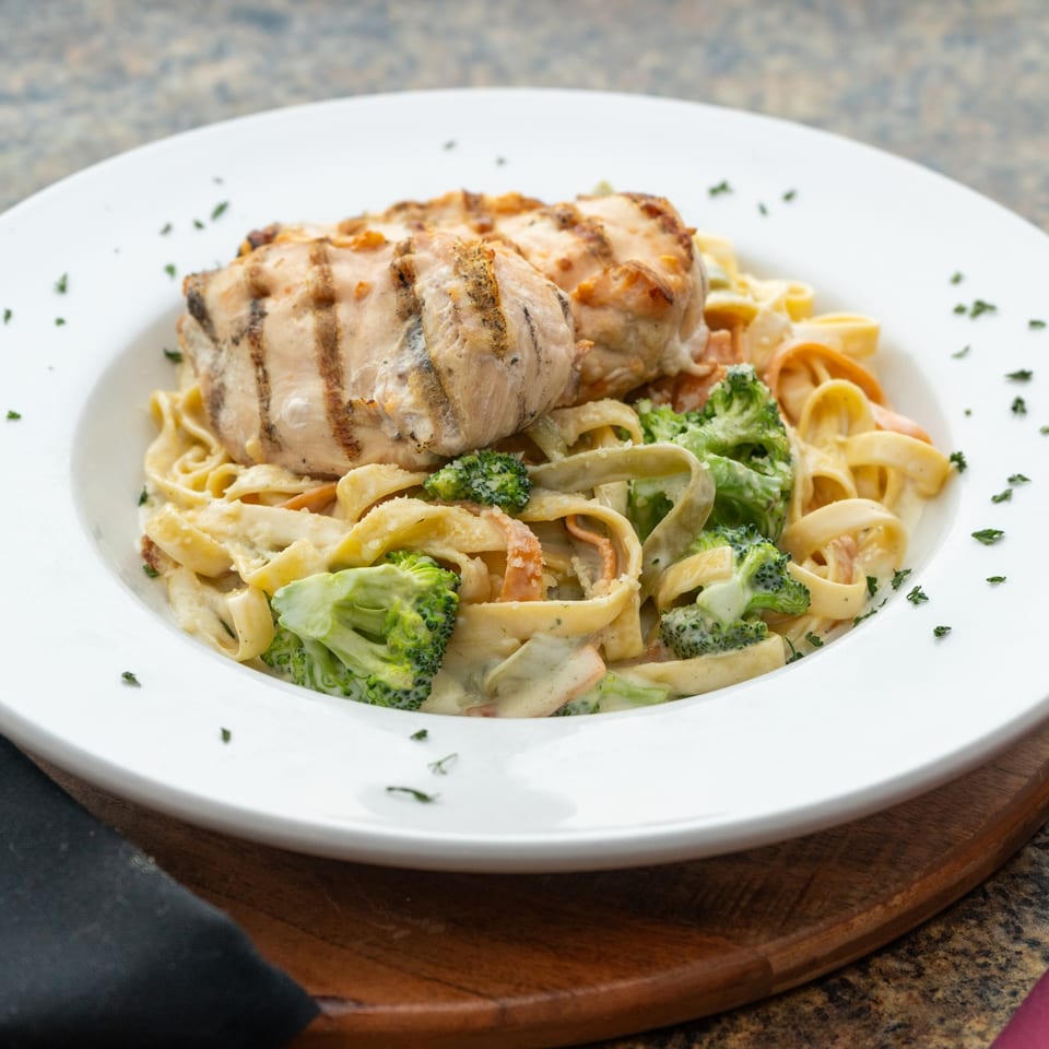 Chicken Fettuccine Alfredo
