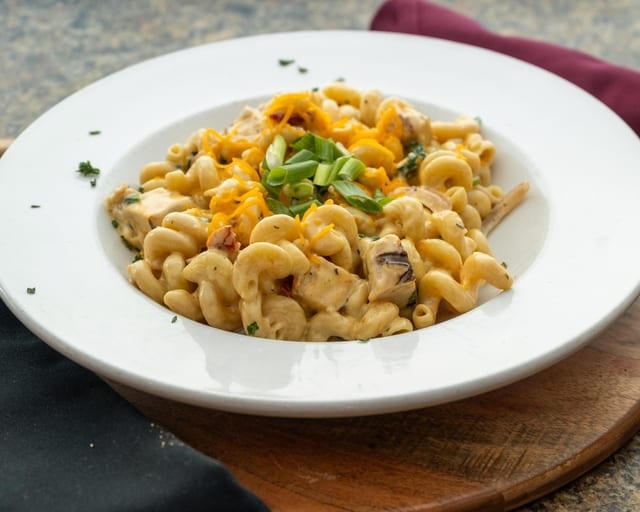 Tuscan Chicken Mac.