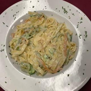Fettuccine Alfredo